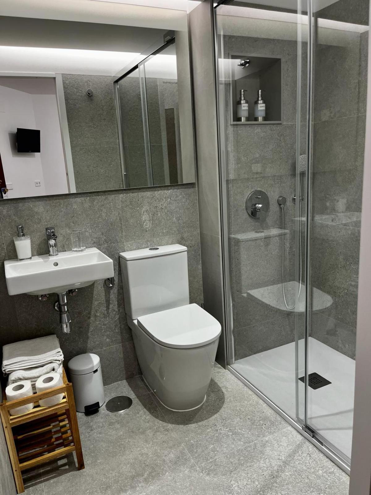 Hostal Charo II Santiago de Compostela Ngoại thất bức ảnh