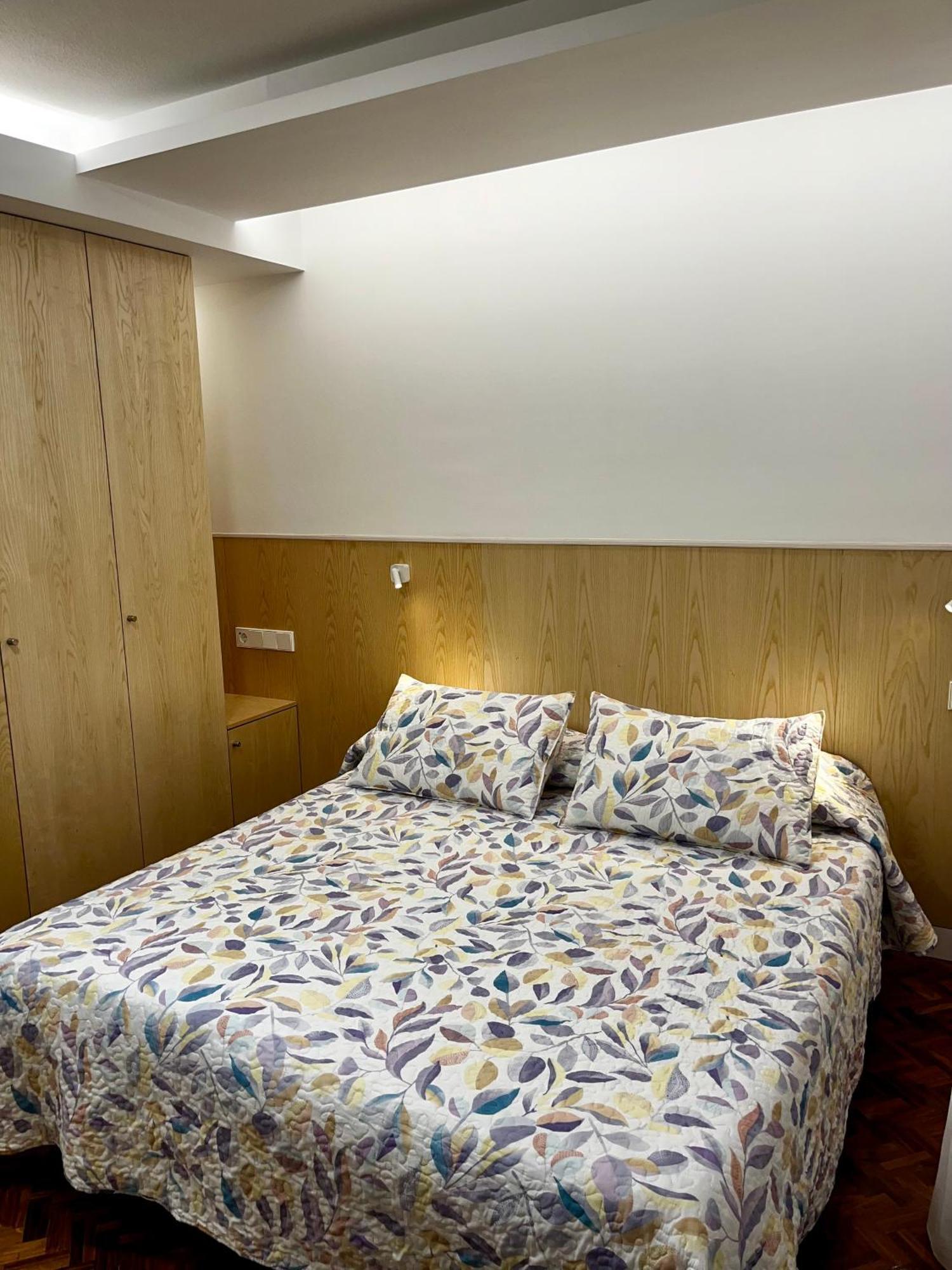 Hostal Charo II Santiago de Compostela Ngoại thất bức ảnh